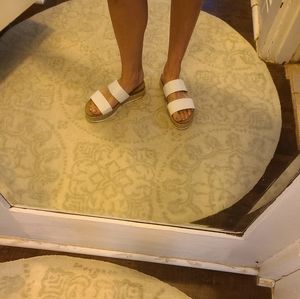 Platform sandals
